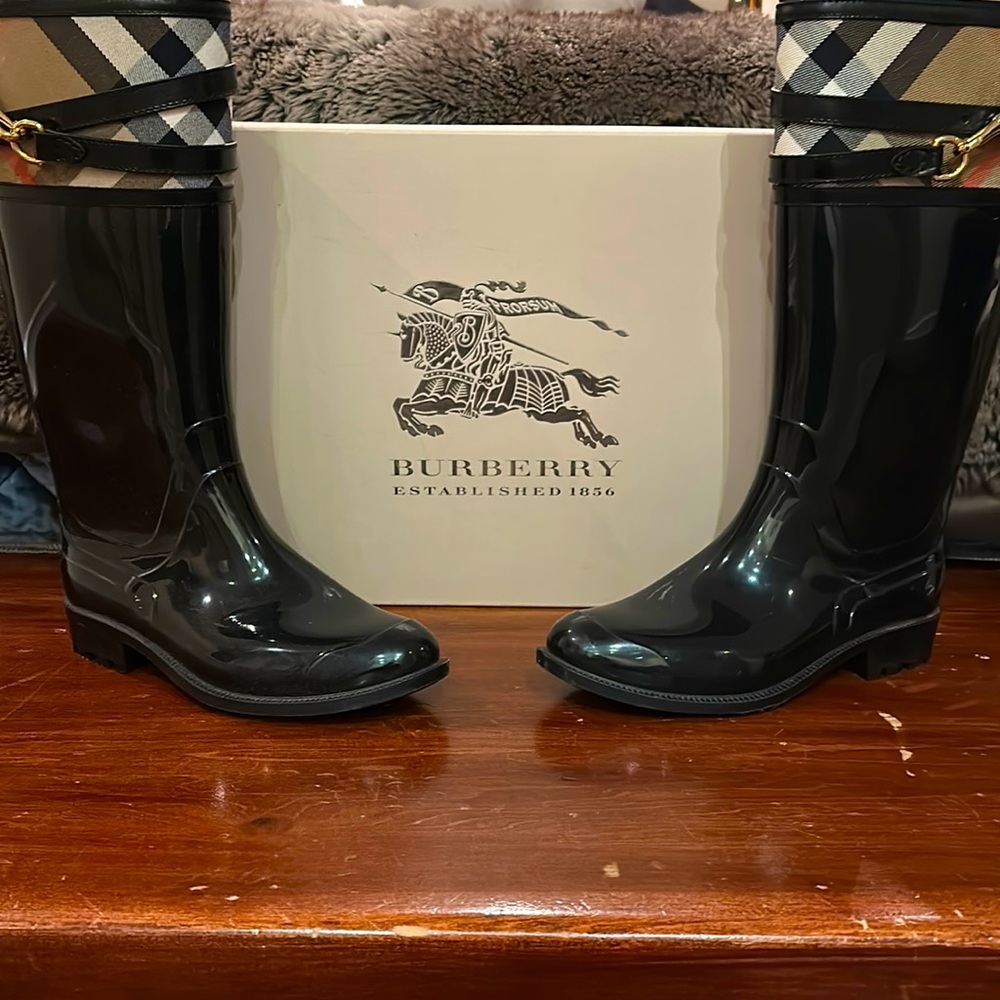 Burberry Rainboots